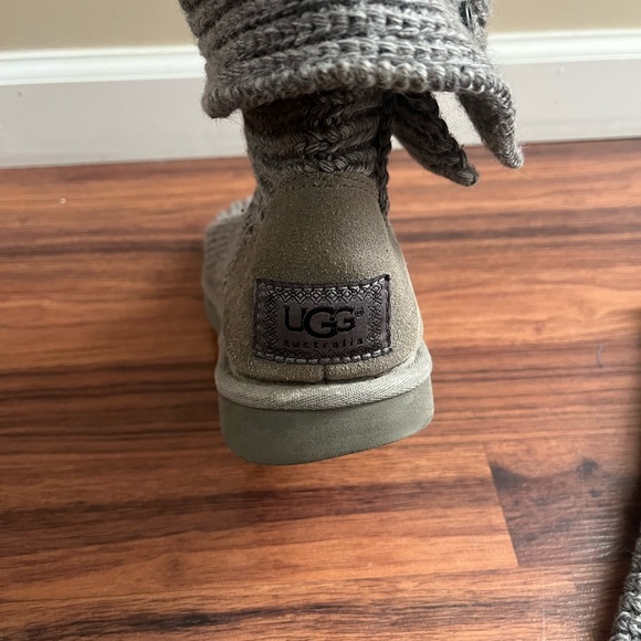 UGG sweater boots - Picture 2 of 3